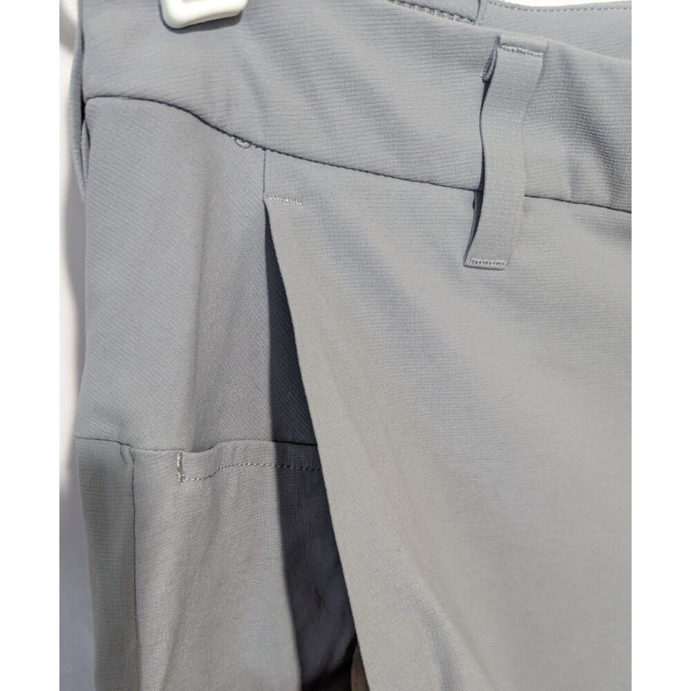 EUC - Lululemon Mens Commission Classic Fit Gray Golf Shorts Sz 33 x 9" - Picture 6 of 8